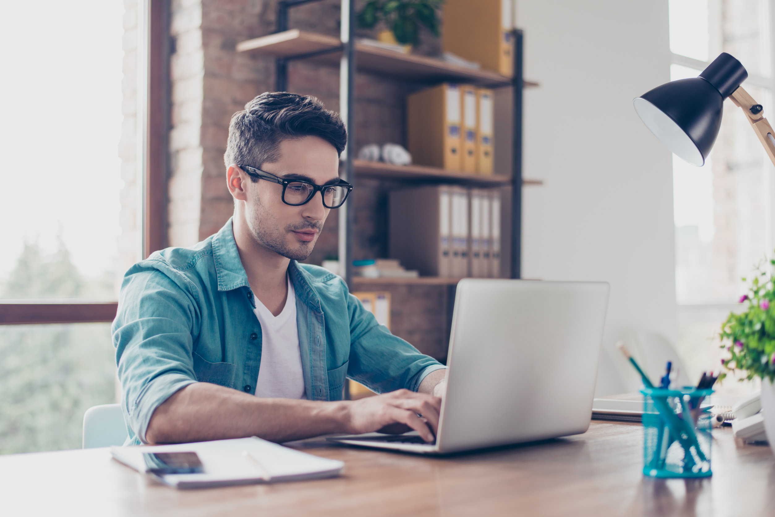 Consejos profesionales para administrar un equipo de redactores remotos