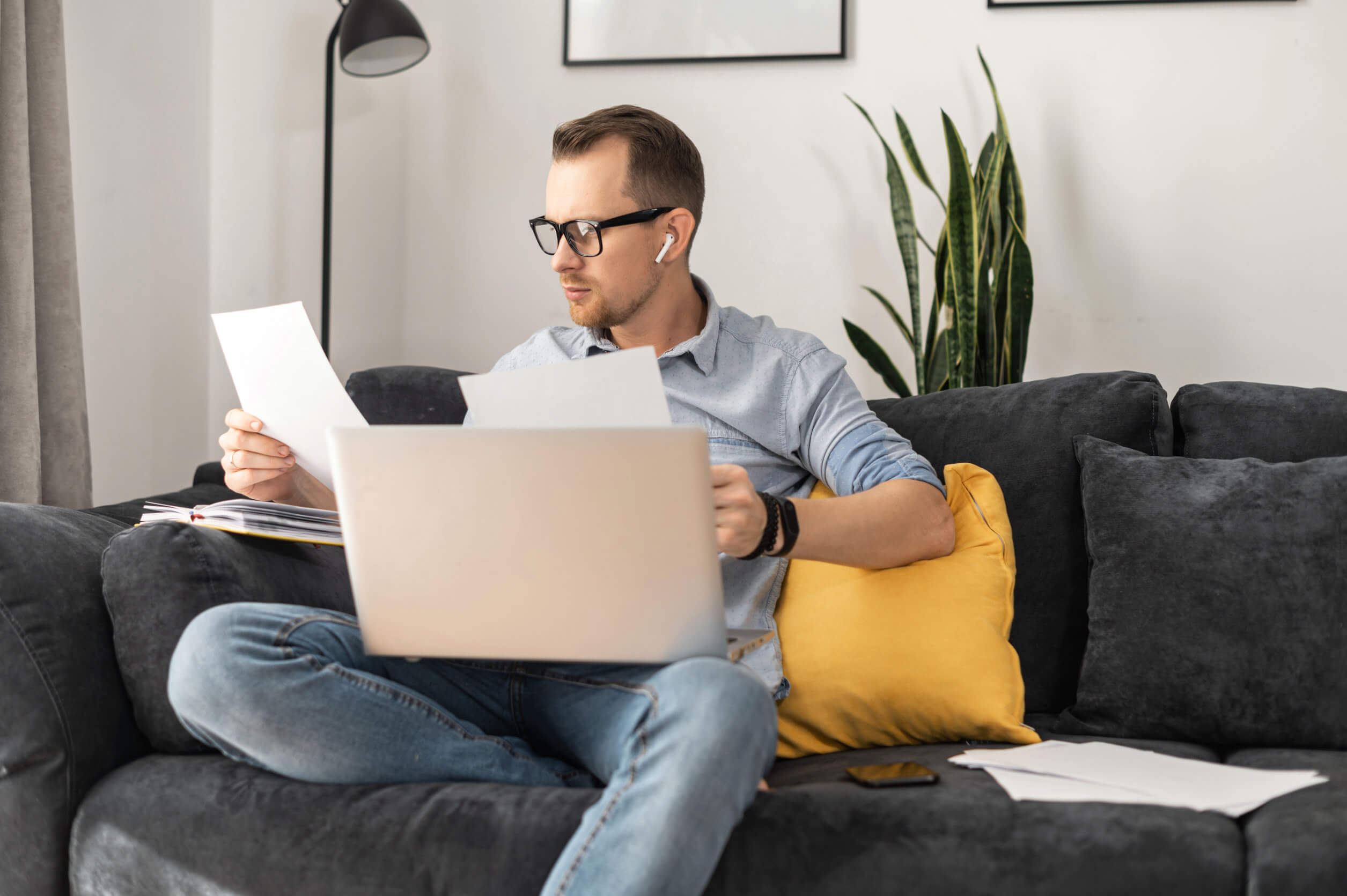 Como analizar una oferta de trabajo y conseguir el empleo