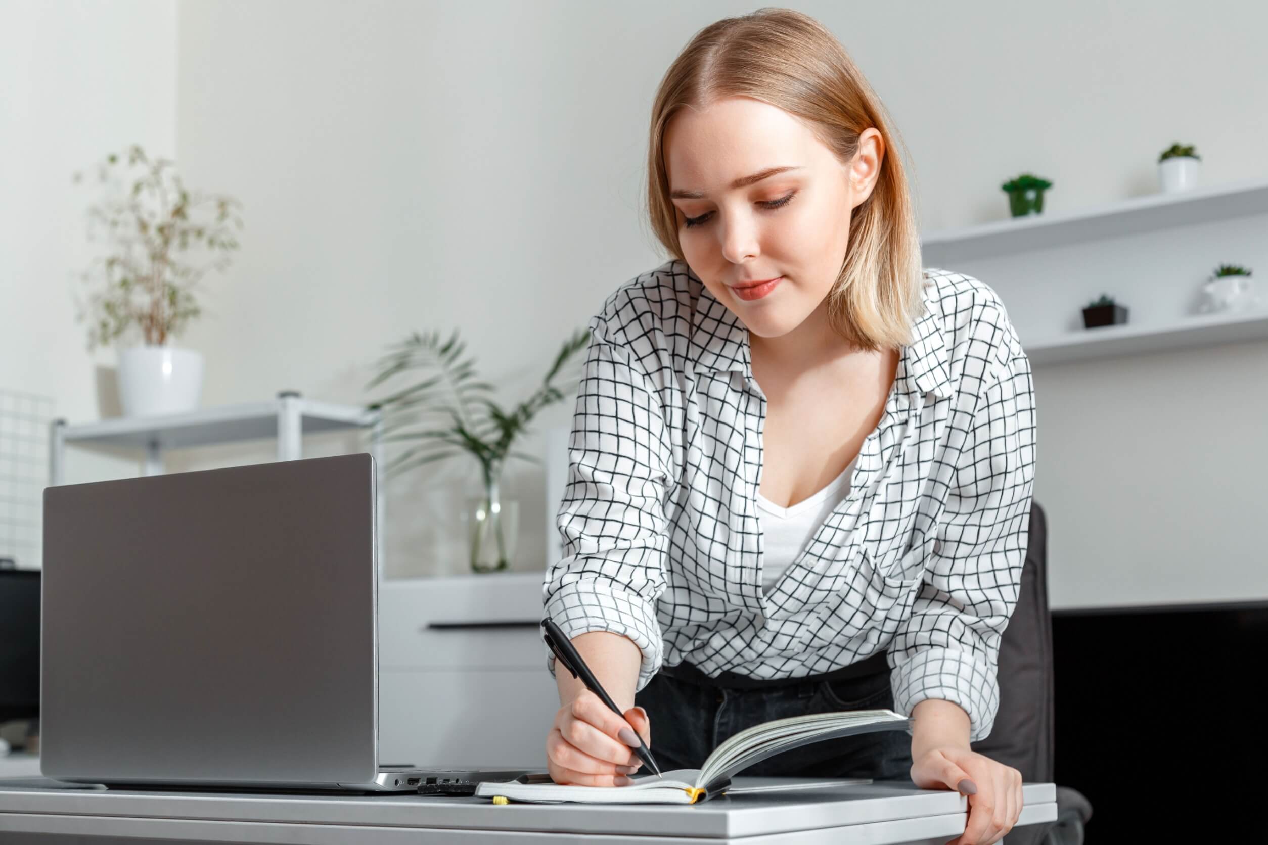 5 herramientas de escritura basadas en la IA