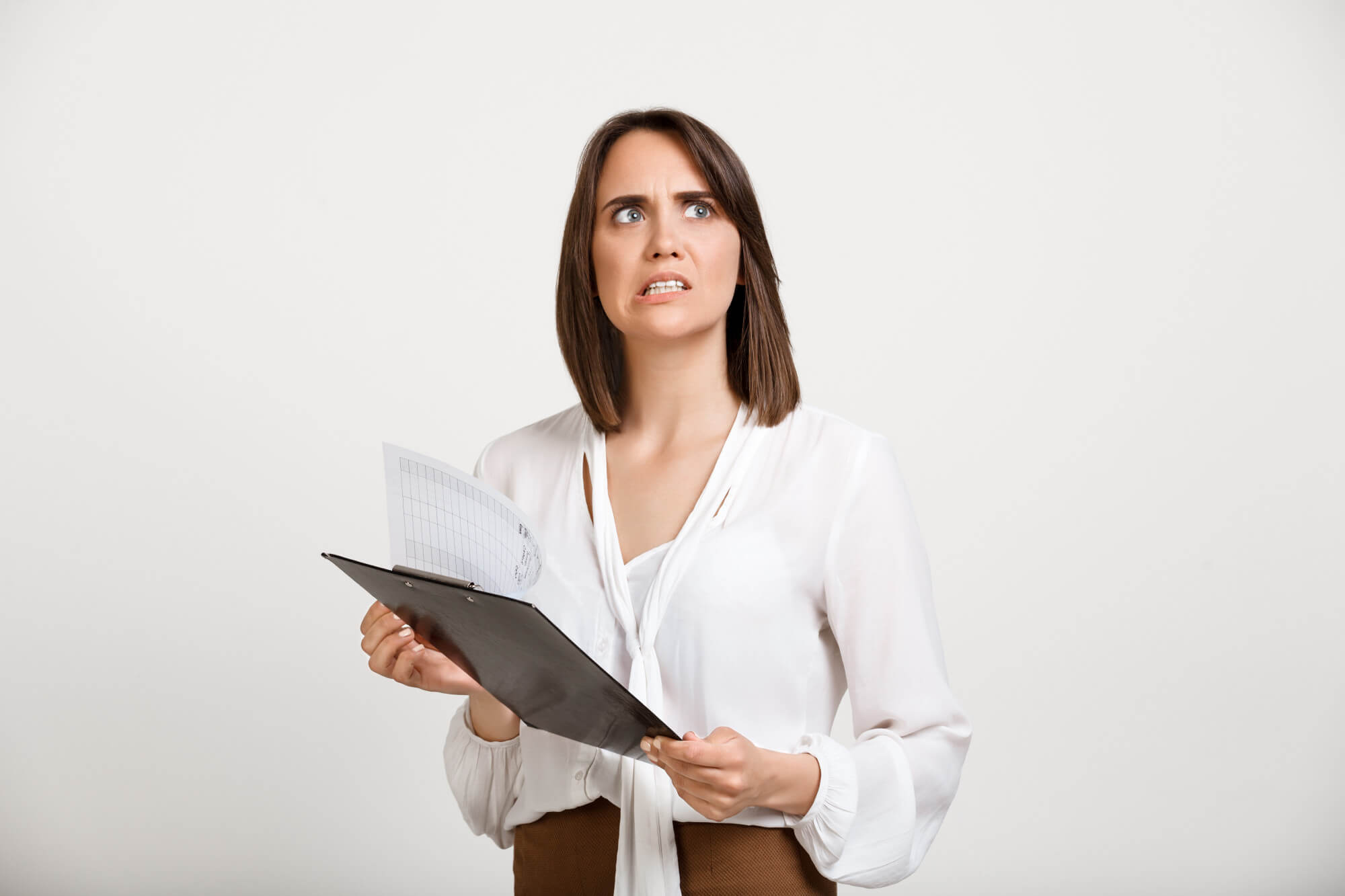 Mujer que no sabía las peores mentiras que puedes incluir en tu CV.
