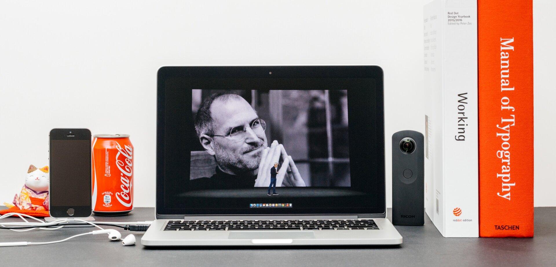 Ordenador reproduce discurso de Steve Jobs