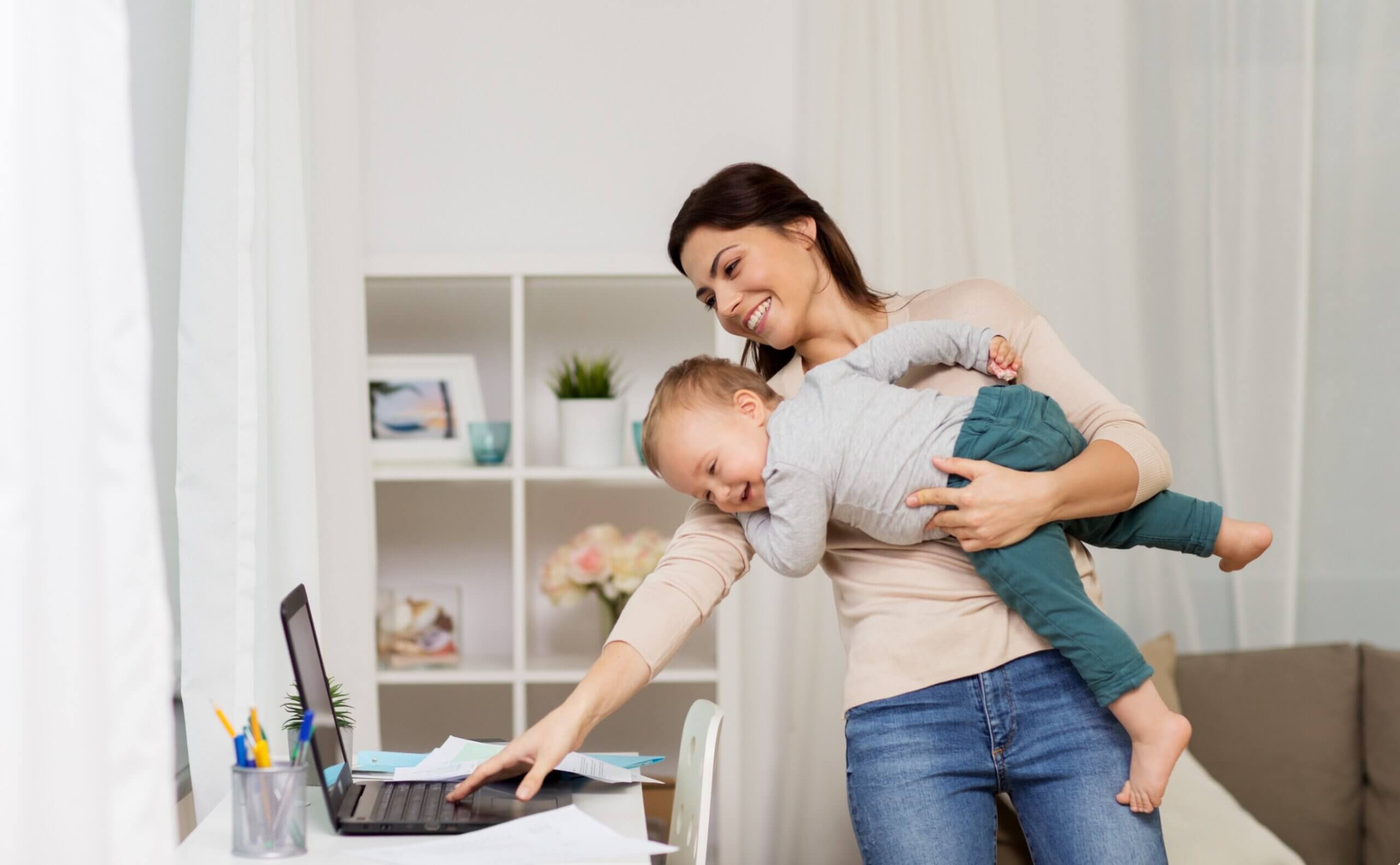 6 tips para buscar trabajo mientras cuidas a tus hijos