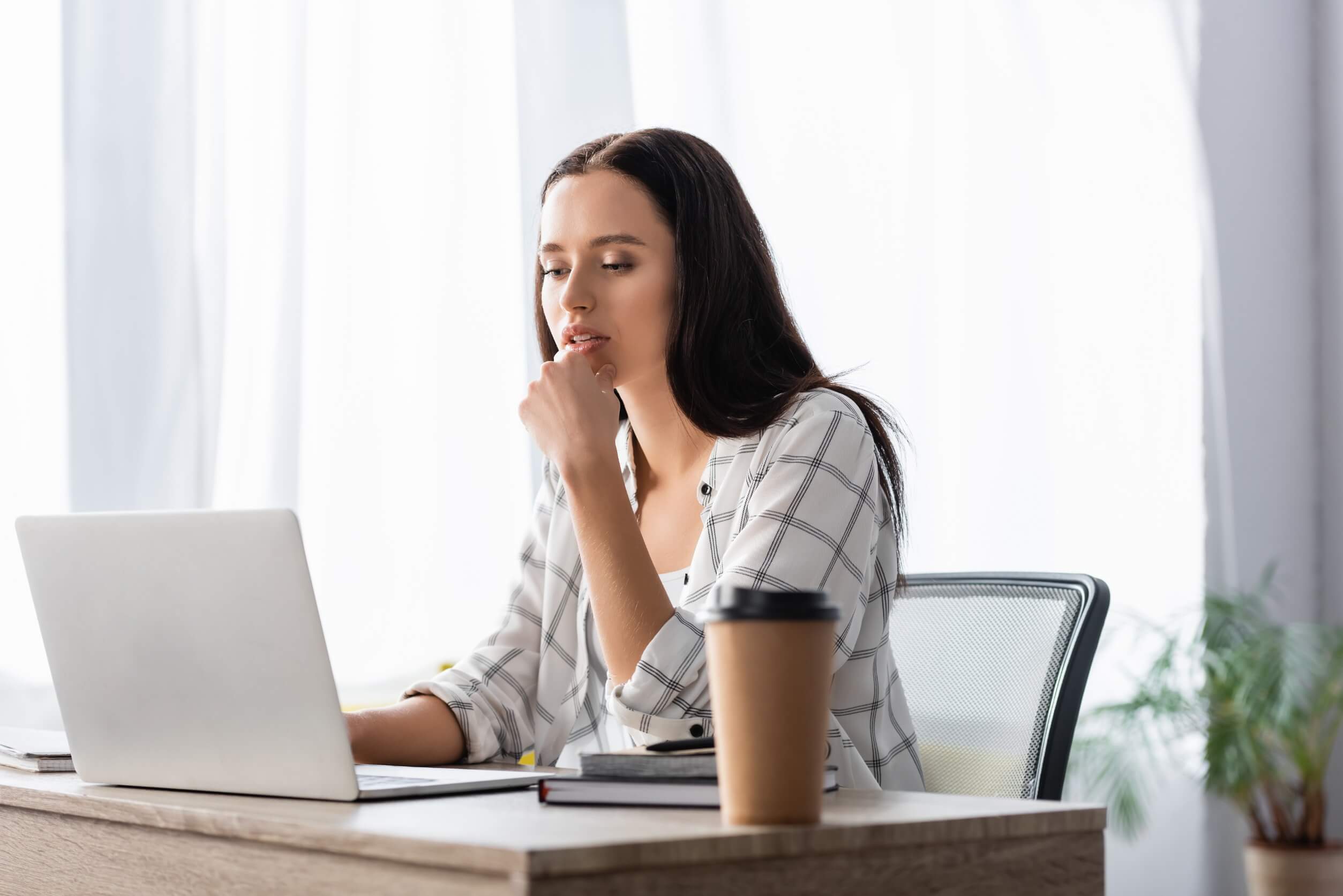 ¿Cuánto tiempo debes permanecer en tu primer empleo?