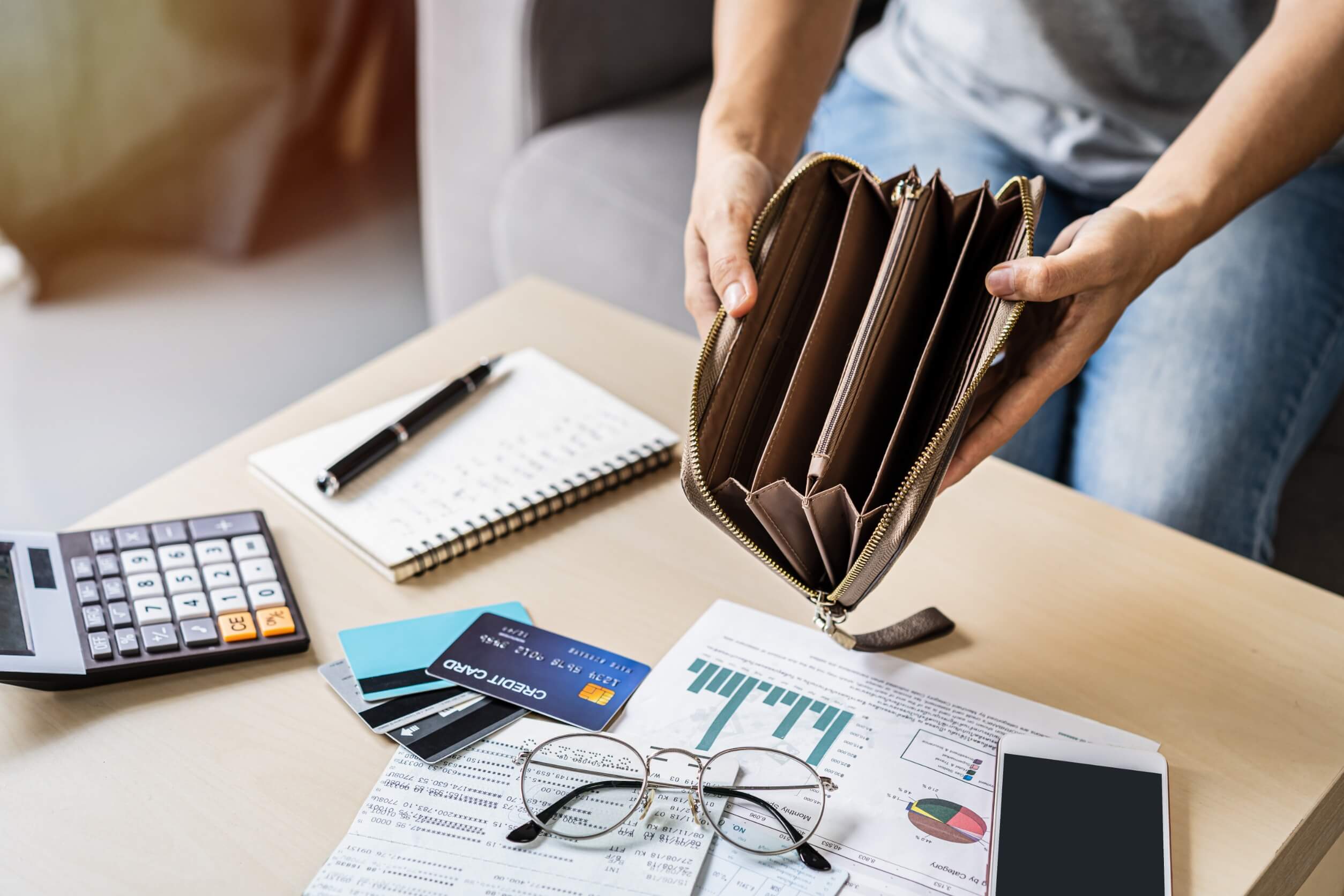 Cómo manejar tus finanzas personales mientras buscas empleo