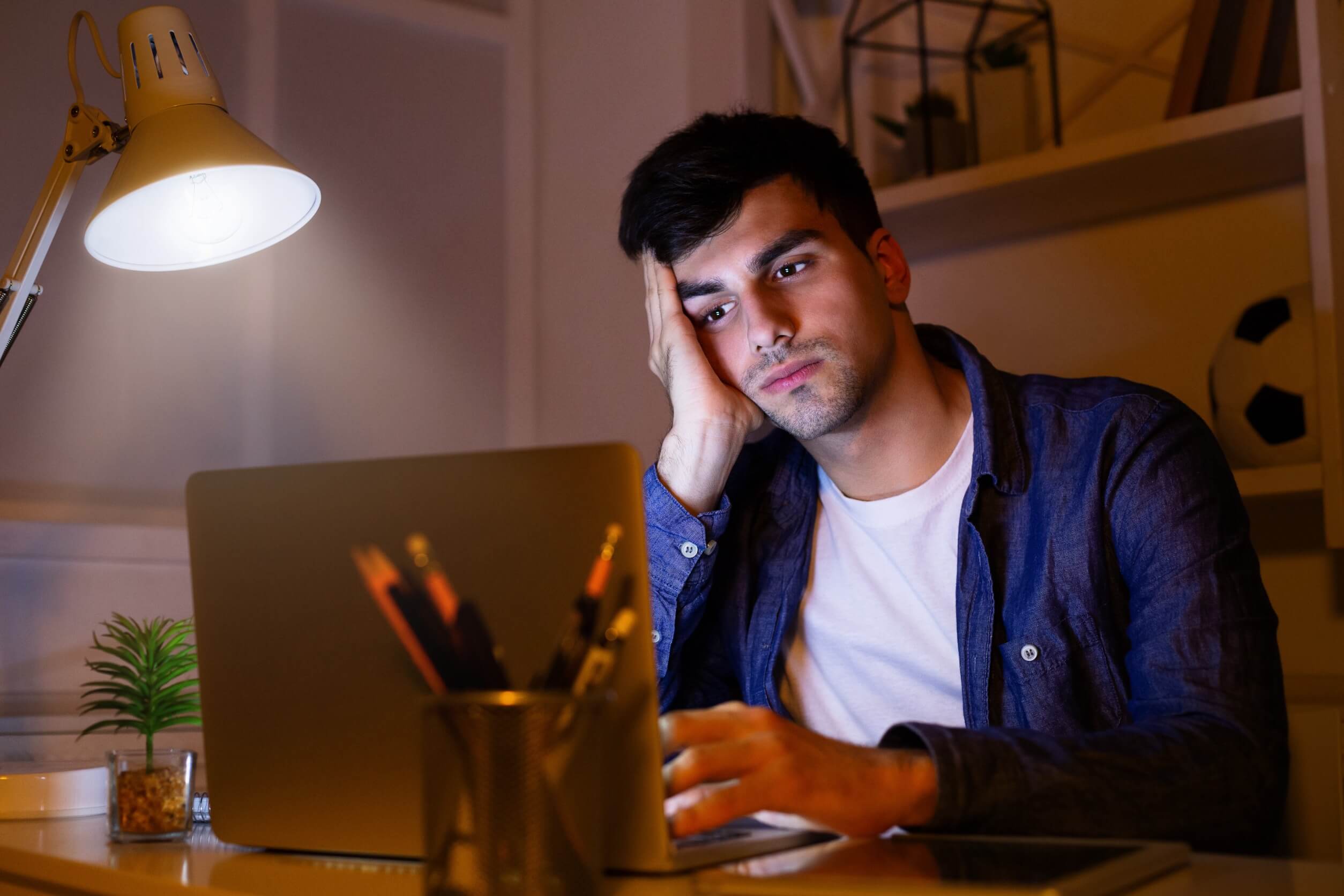 9 tips para combatir el aburrimiento en el trabajo