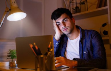 9 tips para combatir el aburrimiento en el trabajo