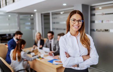 Mujer ejemplo de liderazgo femenino.