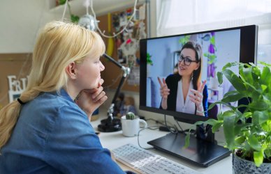 Maneja tu lenguaje corporal en una entrevista virtual