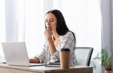 ¿Cuánto tiempo debes permanecer en tu primer empleo?