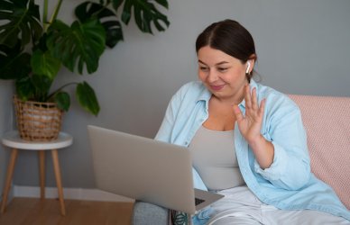 Cómo actualizar tu CV tras una pausa por maternidad