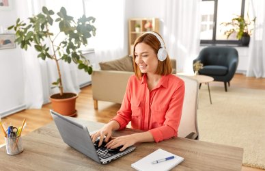 9 podcast para escuchar mientras trabajas