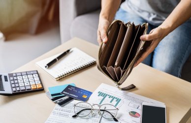 Cómo manejar tus finanzas personales mientras buscas empleo