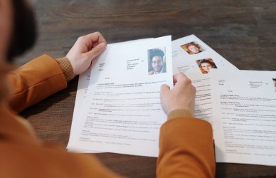 7 tendencias que debes aplicar a tu currículum para triunfar en 2025